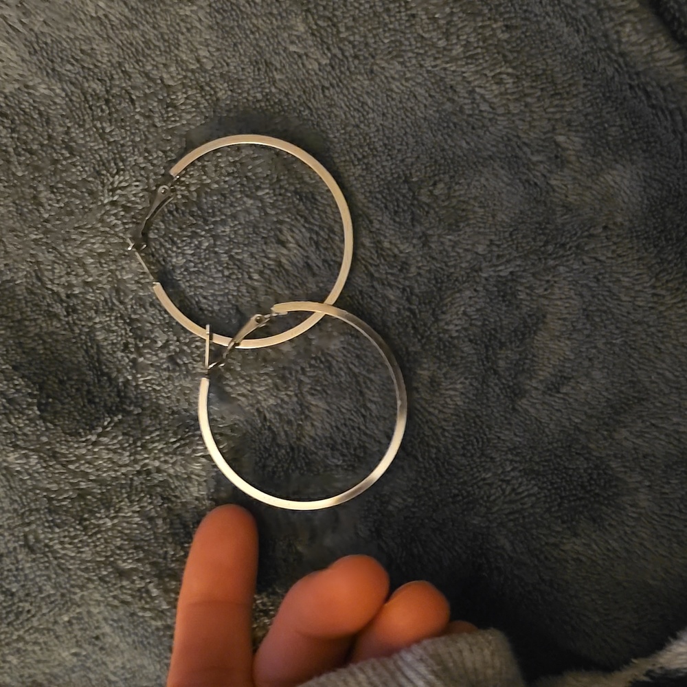 Hoop Earings